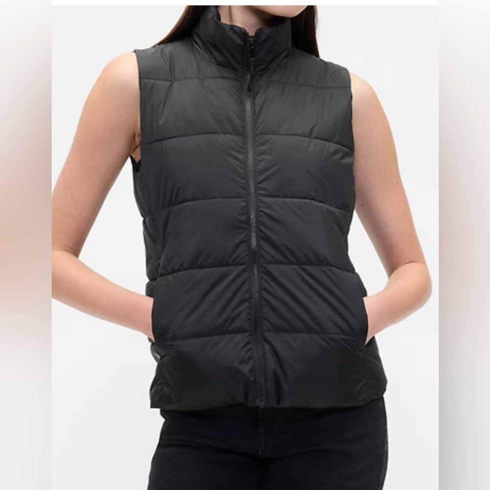 Gap Women’s Puffer Vest Black Cold Control Size XXL